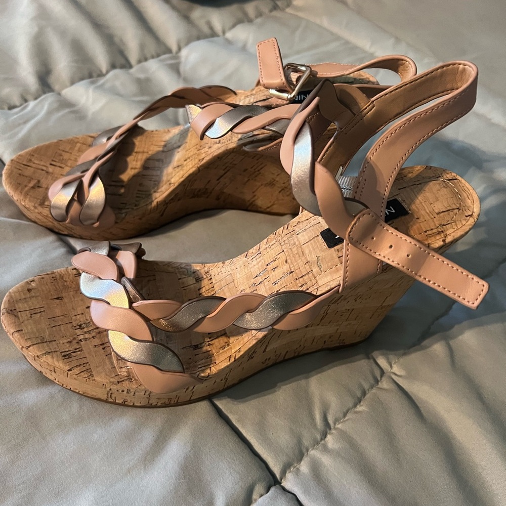 Nine West wedges SZ 8.5